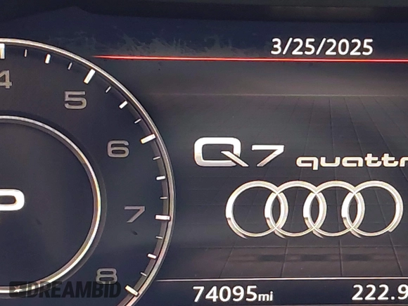 2018 Audi Q7 Premium Plus z VIN WA1LAAF76JD039992, wystawiony jako IAAI lot #41880935 z przebiegiem 74 095 mil mil oraz . Historia ofert i sprzedaży dostępna na DreamBid. Obrazek 7.