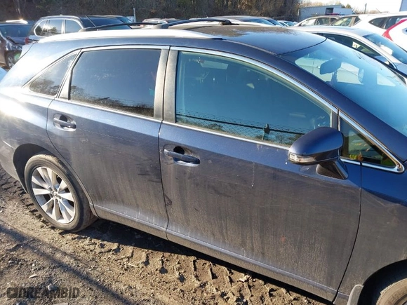 2015 Toyota Venza LE with VIN 4T3BA3BB7FU066796, listed as a IAAI auction lot 41512975 with NaN miles. Bid and sale history available at carsss.com. Image 13.