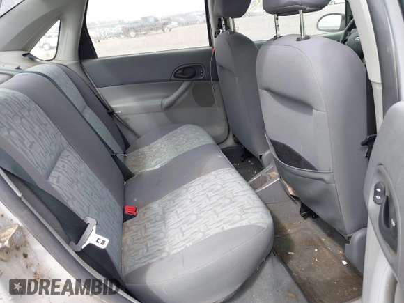 2005 Ford Focus S with VIN 1FAFP34N95W233320, listed as a IAAI auction lot 42071851 with 166,316 mi miles. Bid and sale history available at carsss.com. Image 8.