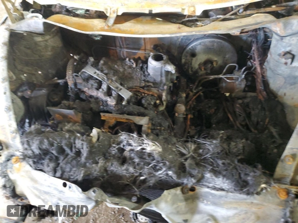 2003 Volkswagen Beetle GLS z VIN 3VWCK21Y13M316089, wystawiony jako Copart lot #51071545 z przebiegiem Nie podano mil oraz Szkoda całkowita • Salvage title. Historia ofert i sprzedaży dostępna na DreamBid. Obrazek 11.