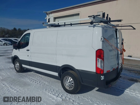 2024 Ford Transit Cargo with VIN 1FTBR2Y83RKA54611, listed as a IAAI auction lot 41349327 with 4,371 mi miles and . Bid and sale history available at DreamBid. Image 3.