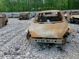 2018 Ford Focus SE z VIN 1FADP3FE4JL265608, wystawiony jako Copart lot #50029575 z przebiegiem Nie podano mil oraz Szkoda całkowita • Salvage title. Historia ofert i sprzedaży dostępna na DreamBid. Obrazek 12.
