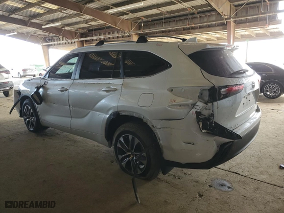 2023 Toyota Highlander Hybrid XLE with VIN 5TDKBRCH4PS116107, listed as a Copart auction lot 47983275 with 96,311 mi miles and Salvage Title. Bid and sale history available at carsss.com. Image 2.