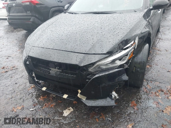 2019 Nissan Altima 2.5 SV with VIN 1N4BL4DV3KC143660, listed as a IAAI auction lot 40882186 with 112,610 mi miles. Bid and sale history available at carsss.com. Image 6.