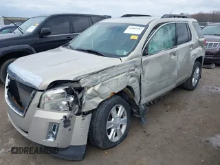 2012 GMC Terrain SLE-2 z VIN 2GKFLTEK4C6358120, wystawiony jako IAAI lot #41861482 z przebiegiem 123 947 mil mil oraz . Historia ofert i sprzedaży dostępna na DreamBid. Obrazek 6.