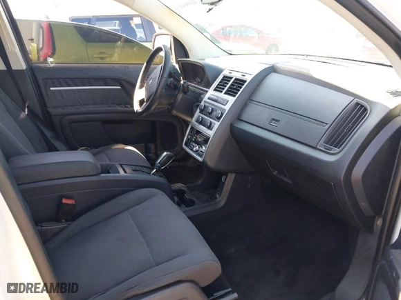 2010 Dodge Journey SXT with VIN 3D4PG5FV0AT222913, listed as a IAAI auction lot 41995915 with 1 mi miles. Bid and sale history available at carsss.com. Image 5.