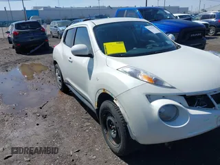 2013 Nissan Juke SL z VIN JN8AF5MVXDT209695, wystawiony jako IAAI lot #41956166 z przebiegiem 140 791 mil mil oraz . Historia ofert i sprzedaży dostępna na DreamBid. Obrazek 19.