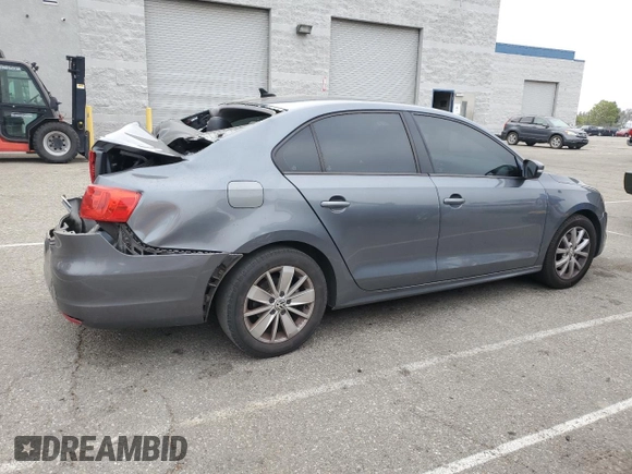 2012 Volkswagen Jetta SE with VIN 3VWDP7AJ5CM427654, listed as a Copart auction lot 60305055 with 138,222 mi miles and Salvage title. Bid and sale history available at DreamBid. Image 3.