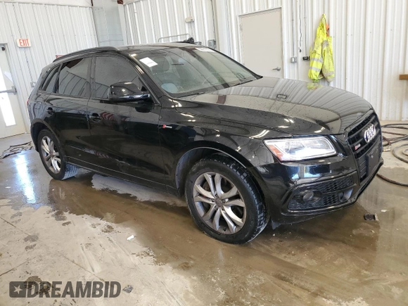 2015 Audi SQ5 Prestige with VIN WA1VGAFP0FA100317, listed as a Copart auction lot 59912374 with 59,558 mi miles and Salvage Title. Bid and sale history available at carsss.com. Image 4.