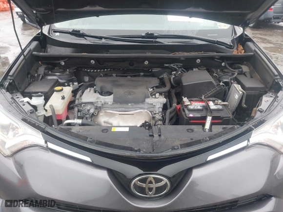 2018 Toyota RAV4 XLE with VIN 2T3RFREV5JW798328, listed as a IAAI auction lot 41868104 with 61,076 mi miles. Bid and sale history available at carsss.com. Image 10.