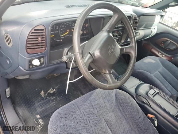1999 Chevrolet Tahoe with VIN 3GNEK18R1XG208636, listed as a Copart auction lot 83521334 with 146,408 mi miles and Clean Title. Bid and sale history available at carsss.com. Image 8.