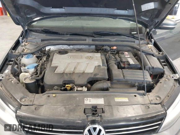 2014 Volkswagen Jetta TDI with VIN 3VWLL7AJ9EM374323, listed as a IAAI auction lot 42707922 with 153,447 mi miles and . Bid and sale history available at DreamBid. Image 10.