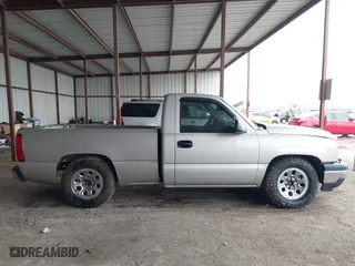 2006 Chevrolet Silverado 1500 Work Truck with VIN 3GCEC14X56G197455, listed as a IAAI auction lot 41444876 with 127,792 mi miles. Bid and sale history available at carsss.com. Image 14.