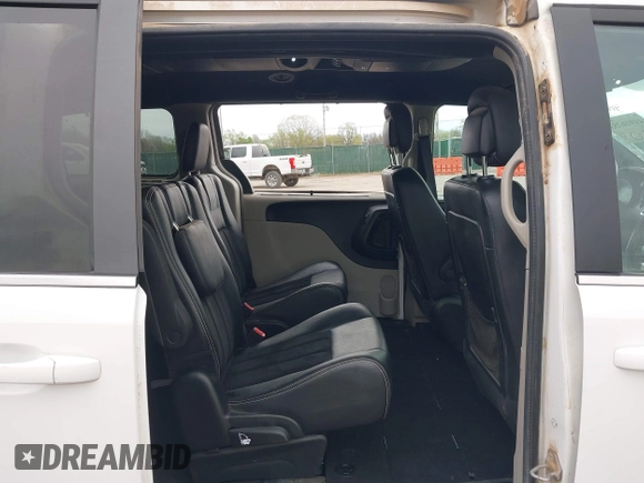 2017 Dodge Grand Caravan SXT with VIN 2C4RDGCG4HR662744, listed as a IAAI auction lot 41910753 with 73,060 mi miles and . Bid and sale history available at DreamBid. Image 8.
