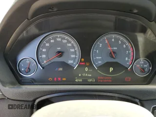 2015 BMW M4 with VIN WBS3R9C5XFF708690, listed as a Copart auction lot 54951254 with 42,105 mi miles and Salvage Title. Bid and sale history available at carsss.com. Image 9.
