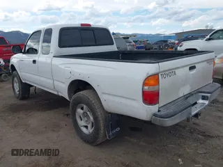 2003 Toyota Tacoma with VIN 5TEWN72N23Z246937, listed as a IAAI auction lot 41868085 with 220,973 mi miles. Bid and sale history available at carsss.com. Image 3.