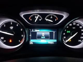 2019 Buick Envision Essence with VIN LRBFX1SA7KD025571, listed as a Copart auction lot 48222975 with 56,328 mi miles and Salvage Title. Bid and sale history available at DreamBid. Image 9.