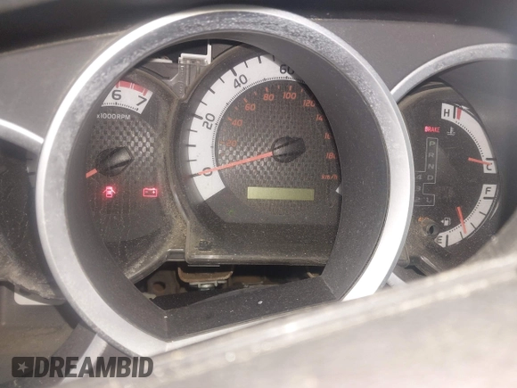 2013 Toyota Tacoma z VIN 5TFMU4FN9DX019465, wystawiony jako IAAI lot #42010194 z przebiegiem 115 812 mil mil oraz . Historia ofert i sprzedaży dostępna na DreamBid. Obrazek 7.