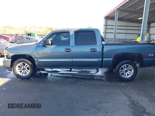 2006 GMC Sierra 1500 SLT with VIN 2GTEK13Z561315535, listed as a IAAI auction lot 41386813 with Not Provided miles and . Bid and sale history available at carsss.com. Image 14.