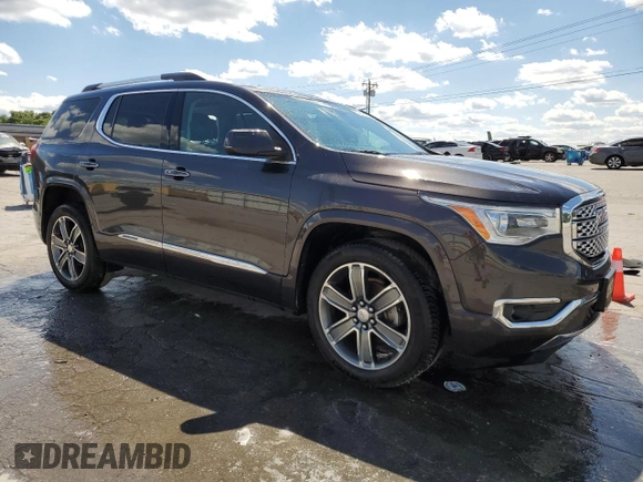 2017 GMC Acadia Denali z VIN 1GKKNXLS5HZ239863, wystawiony jako Copart lot #57999995 z przebiegiem 97 076 mil mil oraz Szkoda całkowita • Salvage title. Historia ofert i sprzedaży dostępna na DreamBid. Obrazek 4.