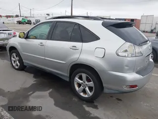 2007 Lexus RX 350 with VIN 2T2GK31UX7C017086, listed as a IAAI auction lot 42205669 with 235,944 mi miles. Bid and sale history available at carsss.com. Image 3.