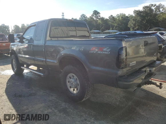 2005 Ford F-250 XL with VIN 1FTSX21505EA54080, listed as a Copart auction lot 70567804 with 283,955 mi miles and Salvage Title. Bid and sale history available at DreamBid. Image 2.