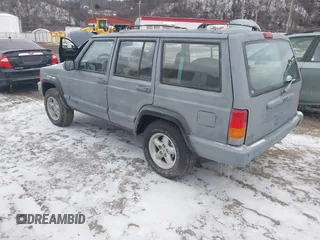 1999 Jeep Cherokee Sport with VIN 1J4FT68S1XL511195, listed as a IAAI auction lot 41651025 with Not provided miles and . Bid and sale history available at DreamBid. Image 3.