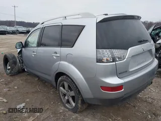 2007 Mitsubishi Outlander XLS with VIN JA4MT41X47U001032, listed as a IAAI auction lot 41185020 with 176,971 mi miles. Bid and sale history available at carsss.com. Image 3.