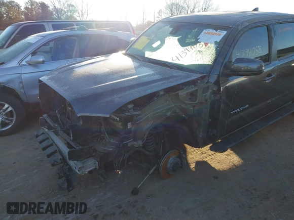 2018 Toyota Tacoma SR with VIN 5TFCZ5AN7JX154112, listed as a IAAI auction lot 41394058 with 158,045 mi miles. Bid and sale history available at carsss.com. Image 6.