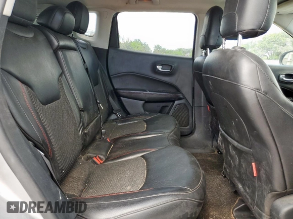 2020 Jeep Compass Trailhawk z VIN 3C4NJDDB6LT202919, wystawiony jako Copart lot #66373195 z przebiegiem 122 039 mil mil oraz Czysty tytuł • Clean title. Historia ofert i sprzedaży dostępna na DreamBid. Obrazek 10.