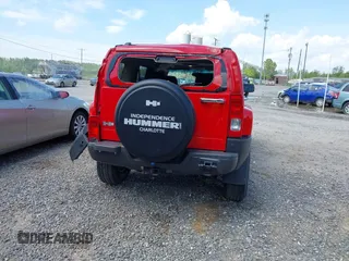 2006 Hummer H3 z VIN 5GTDN136868116302, wystawiony jako IAAI lot #42128659 z przebiegiem 85 659 mil mil oraz . Historia ofert i sprzedaży dostępna na DreamBid. Obrazek 16.