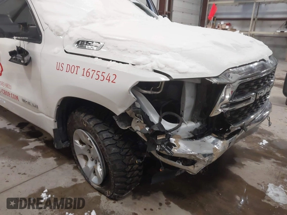 2022 Ram 1500 Big Horn z VIN 1C6SRFMT7NN367274, wystawiony jako IAAI lot #41624816 z przebiegiem 96 996 mil mil oraz . Historia ofert i sprzedaży dostępna na DreamBid. Obrazek 6.