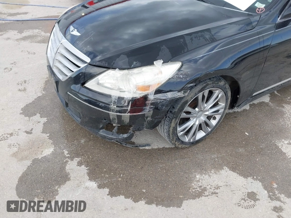 2011 Hyundai Genesis with VIN KMHGC4DF3BU115100, listed as a IAAI auction lot 41797385 with 225,413 mi miles and . Bid and sale history available at DreamBid. Image 6.