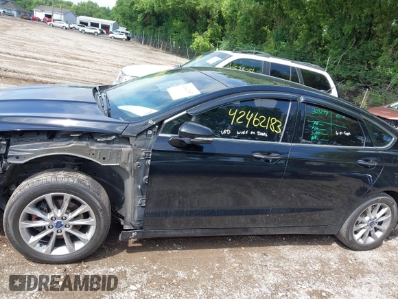 2017 Ford Fusion SE with VIN 3FA6P0HDXHR405345, listed as a IAAI auction lot 42462183 with 149,185 mi miles and . Bid and sale history available at DreamBid. Image 14.