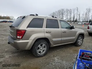 2006 Jeep Grand Cherokee Overland with VIN 1J8HR68206C130250, listed as a Copart auction lot 48826735 with 156,218 mi miles and Clean Title. Bid and sale history available at carsss.com. Image 3.