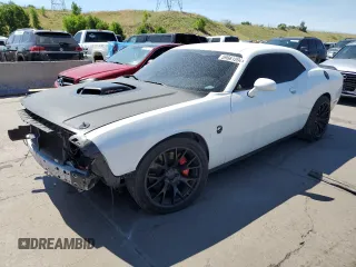 2019 Dodge Challenger R/T Scat Pack Widebody z VIN 2C3CDZFJ3KH740893, wystawiony jako Copart lot #59661204 z przebiegiem 78 203 mil mil oraz Szkoda całkowita • Salvage title. Historia ofert i sprzedaży dostępna na DreamBid. Obrazek 1.