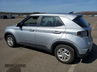 2022 Hyundai Venue SE with VIN KMHRB8A39NU151651, listed as a Copart auction lot 49376545 with 11,152 mi miles and Salvage Title. Bid and sale history available at DreamBid. Image 2.