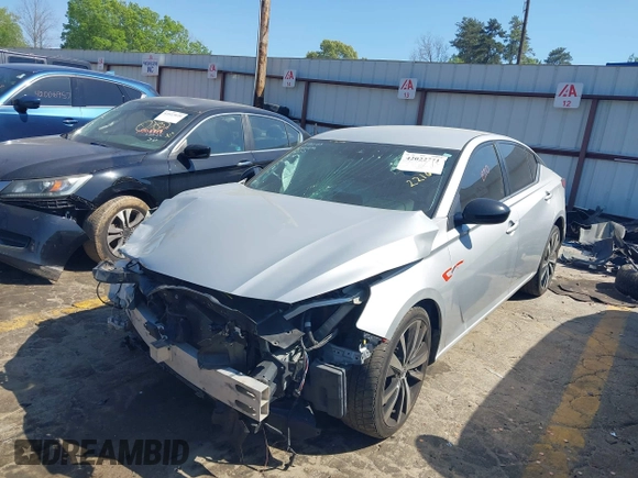 2020 Nissan Altima SR z VIN 1N4BL4CVXLC221600, wystawiony jako IAAI lot #42022771 z przebiegiem 84 462 mil mil oraz . Historia ofert i sprzedaży dostępna na DreamBid. Obrazek 17.