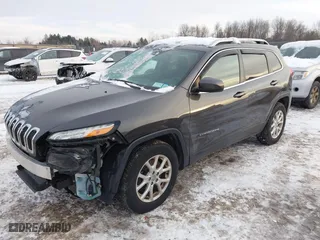 2016 Jeep Cherokee North with VIN 1C4PJMCS6GW335108, listed as a IAAI auction lot 41195284 with 97,022 mi miles. Bid and sale history available at carsss.com. Image 19.