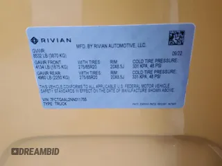 2022 Rivian R1T Launch Edition z VIN 7FCTGAAL2NN011755, wystawiony jako Copart lot #59934185 z przebiegiem 12 261 mil mil oraz Szkoda całkowita • Salvage title. Historia ofert i sprzedaży dostępna na DreamBid. Obrazek 12.