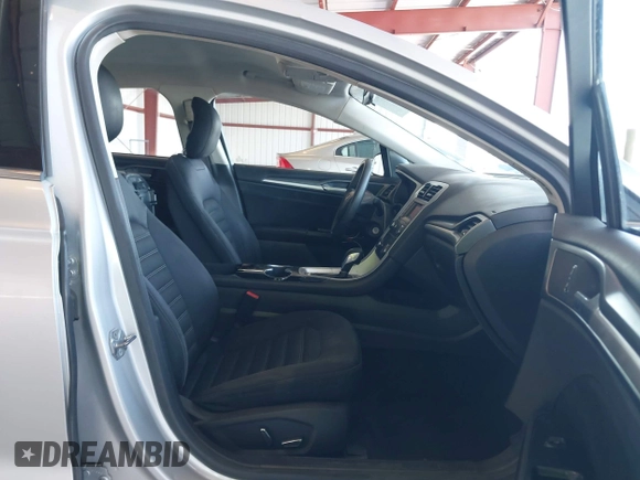 2015 Ford Fusion SE with VIN 3FA6P0H79FR161842, listed as a IAAI auction lot 42094631 with 170,182 mi miles. Bid and sale history available at carsss.com. Image 5.