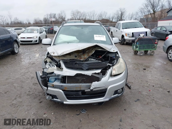 2007 Suzuki SX4 Man Touring Pkg AWD with VIN JS2YB417475102405, listed as a IAAI auction lot 41106931 with 170,315 mi miles. Bid and sale history available at carsss.com. Image 12.