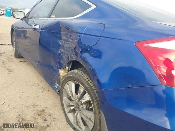 2010 Honda Accord Cpe EX-L with VIN 1HGCS1B81AA004734, listed as a IAAI auction lot 41503382 with 164,242 mi miles. Bid and sale history available at carsss.com. Image 6.