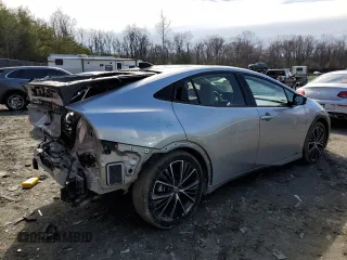 2023 Toyota Prius LE with VIN JTDADABU8P3002408, listed as a Copart auction lot 47490975 with 34,846 mi miles and Salvage Title. Bid and sale history available at DreamBid. Image 3.