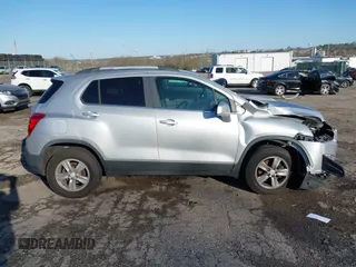 2015 Chevrolet Trax LT with VIN 3GNCJRSB6FL256031, listed as a IAAI auction lot 41995499 with 110,931 mi miles. Bid and sale history available at carsss.com. Image 13.