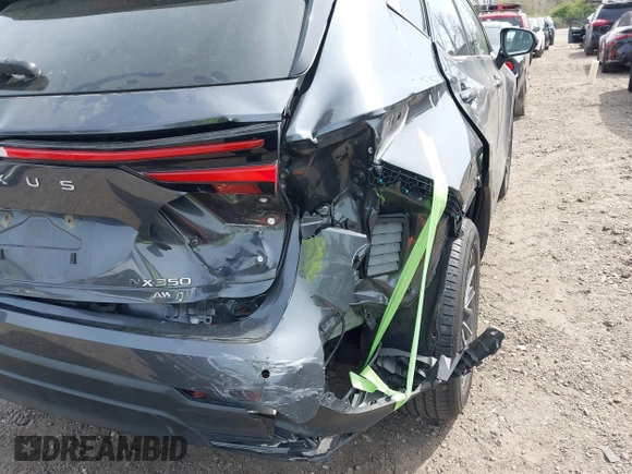 2023 Lexus NX 350 Premium z VIN 2T2GGCEZ8PC024142, wystawiony jako IAAI lot #42101751 z przebiegiem 34 449 mil mil oraz . Historia ofert i sprzedaży dostępna na DreamBid. Obrazek 17.