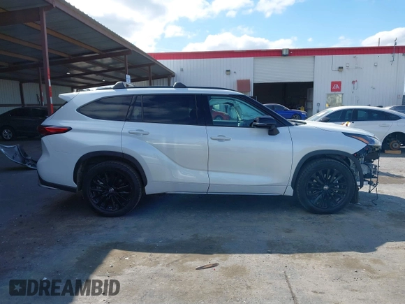 2023 Toyota Highlander L with VIN 5TDKDRBH0PS004206, listed as a IAAI auction lot 41902720 with 53,154 mi miles and . Bid and sale history available at DreamBid. Image 14.