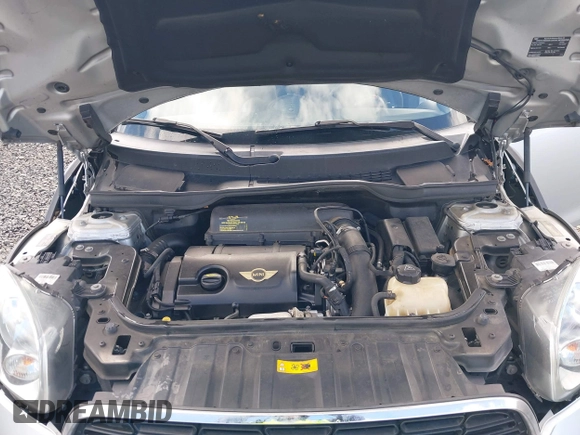 2014 MINI Countryman S with VIN WMWZC3C56EWP26003, listed as a IAAI auction lot 41884630 with 101,683 mi miles and . Bid and sale history available at DreamBid. Image 10.