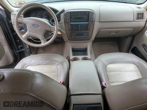 2002 Ford Explorer Eddie Bauer с VIN 1FMZU74E32UC27474, выставлен на аукционе Copart как лот 88494655 с пробегом 155 307 миль миль и Списание • Salvage title. История ставок и продаж доступна на DreamBid. Изображение 8.