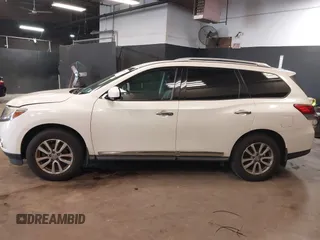 2015 Nissan Pathfinder Platinum z VIN 5N1AR2MM4FC715868, wystawiony jako IAAI lot #42276127 z przebiegiem 93 526 mil mil oraz . Historia ofert i sprzedaży dostępna na DreamBid. Obrazek 14.